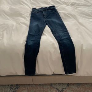 High rise Abercrombie jeans. Dark wash.